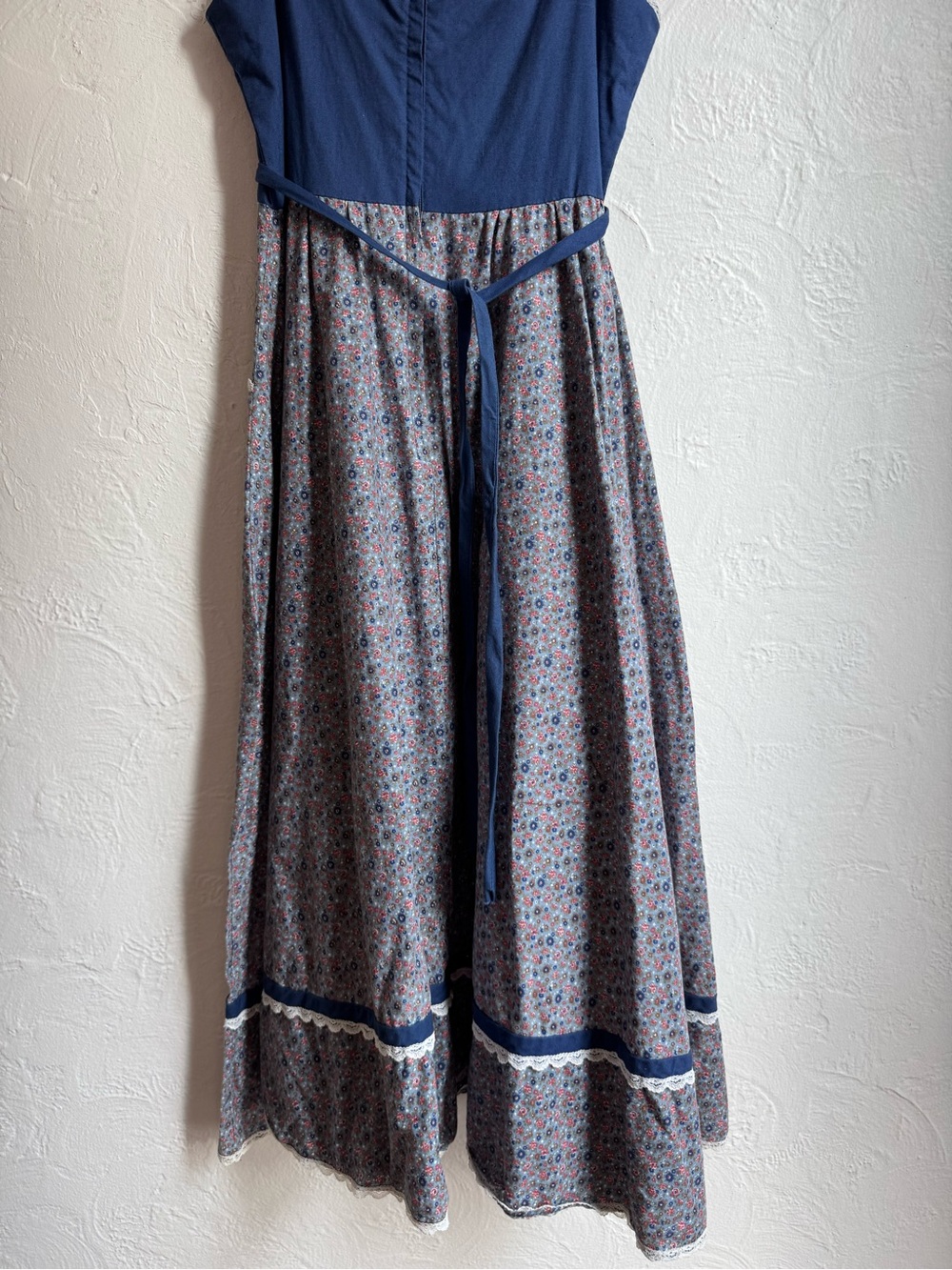 Vintage 1970s Gunne Sax Calico Floral Midi Dress and Matching Bolero Set - Picture 8 of 11